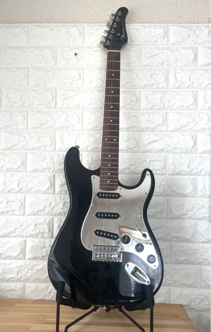 Mavis ストラトキャスター ブラック 黒 ミラーピックガード 初心者用！