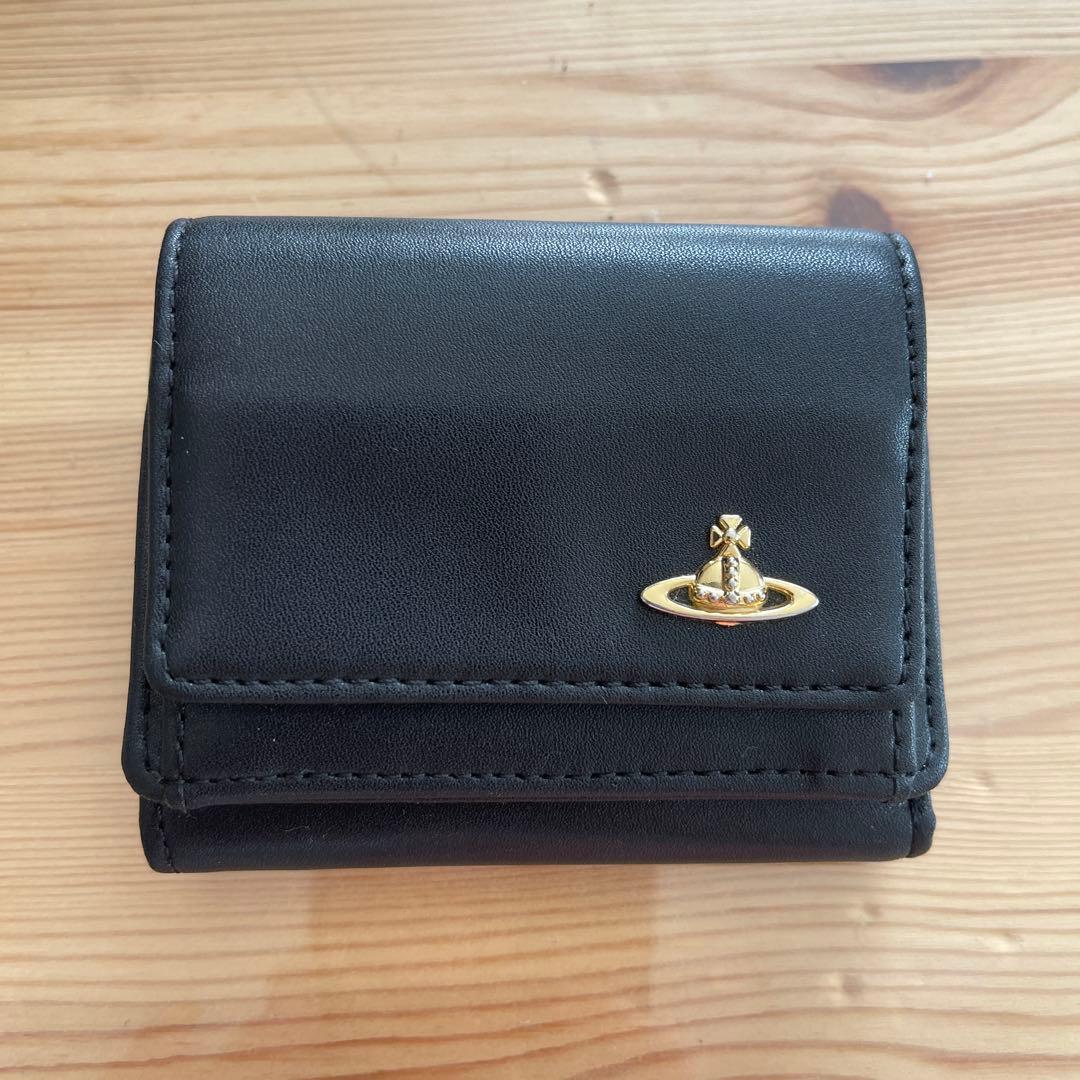 \早い者勝ち‼︎大幅値下げ‼︎/【美品】ヴィヴィアン　財布　三つ折り　コンパクト