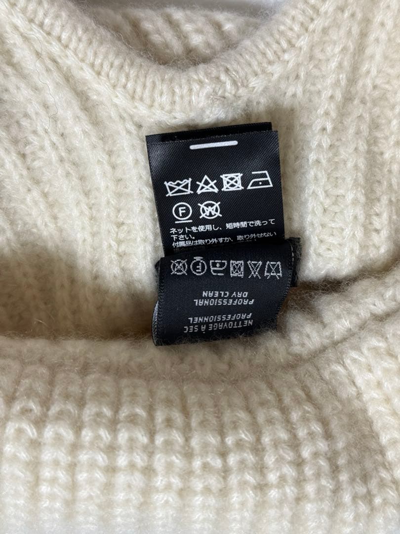 CHANEL シャネル　2025/26秋冬プレコレクション　ニット帽　ポンポン