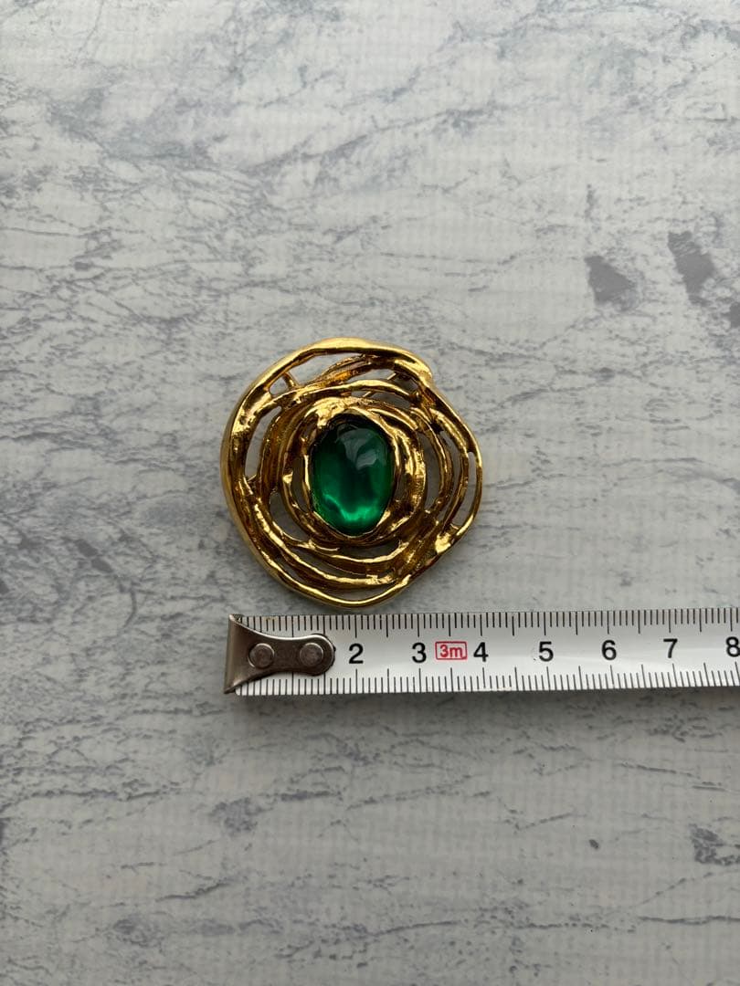 イヴサンローラン ブローチ ペンダントトップ アンティーク アクセサリー