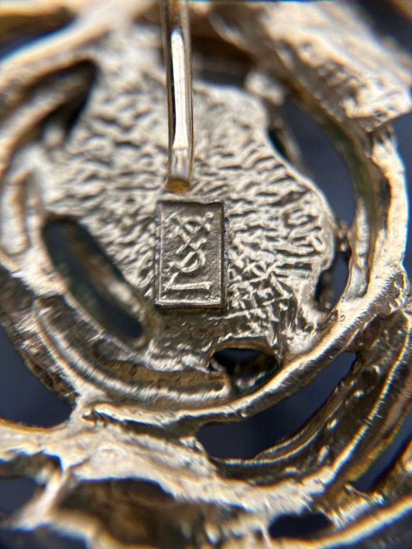 イヴサンローラン ブローチ ペンダントトップ アンティーク アクセサリー