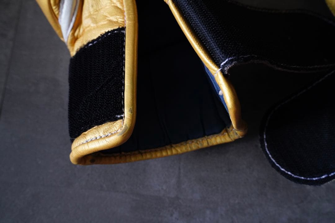 レア！！井上尚弥、武尊使用のゴールドwinning 8オンス　ゴールデングローブ