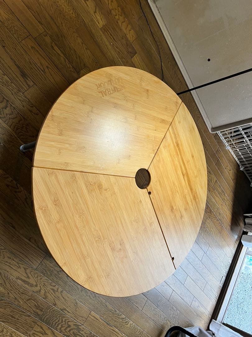 neutral outdoor バンブーラウンドテーブル