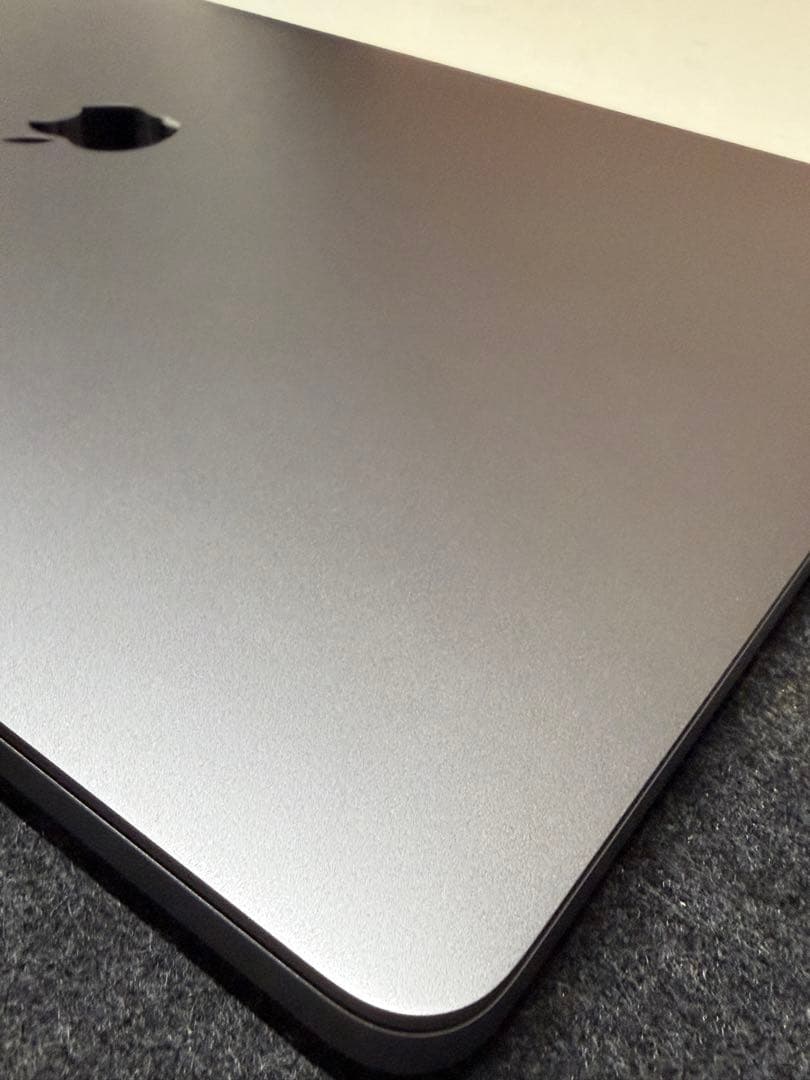 MacBook Pro 16インチ 2019 i7/16GB/512GB