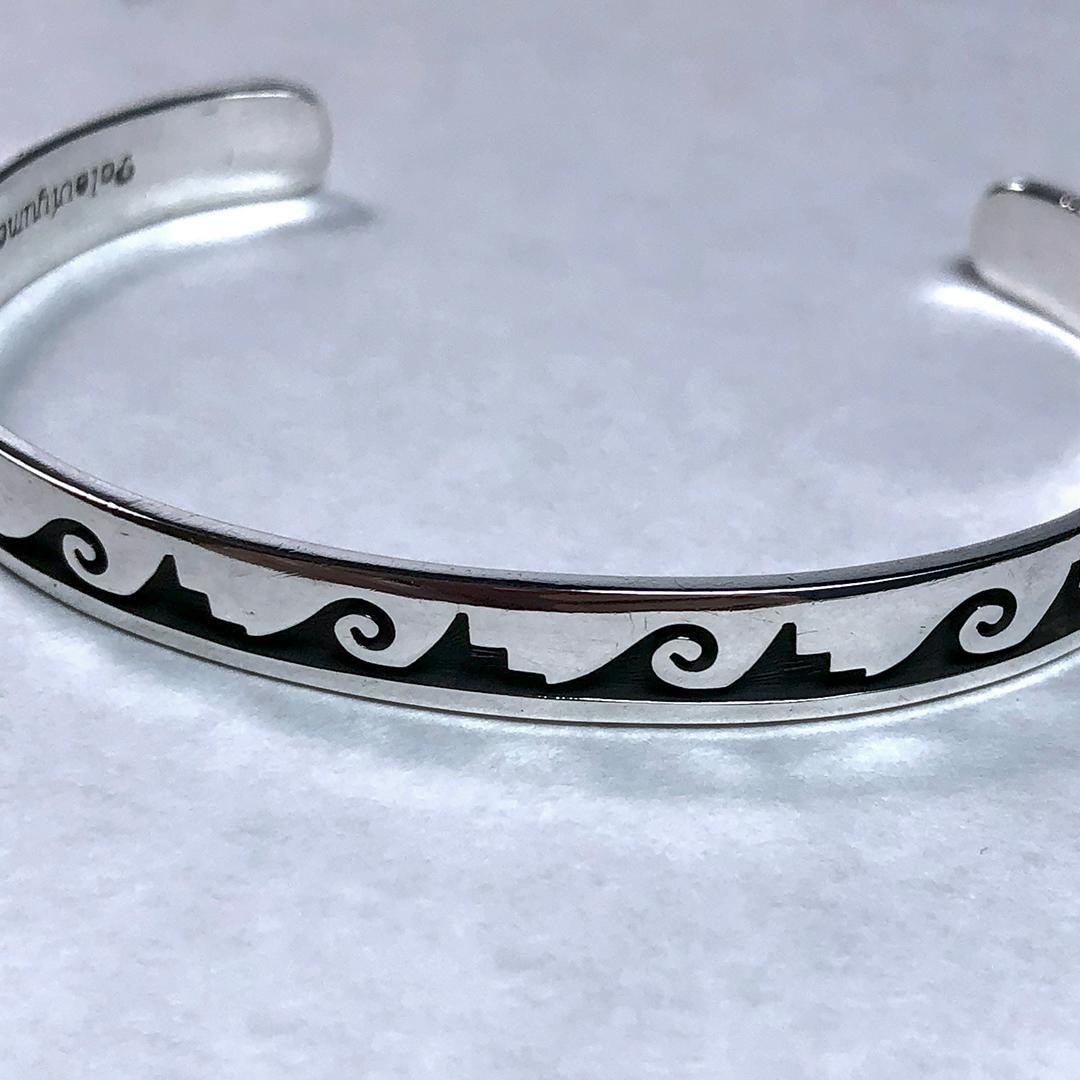 インディアンジュエリー　ホピ族　バングル　スターリング シルバー　オーバーレイ