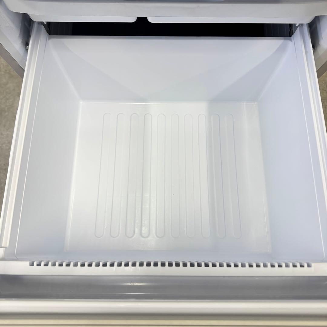 takeshicrea シャープ 冷蔵庫 クリーニング済　2021年