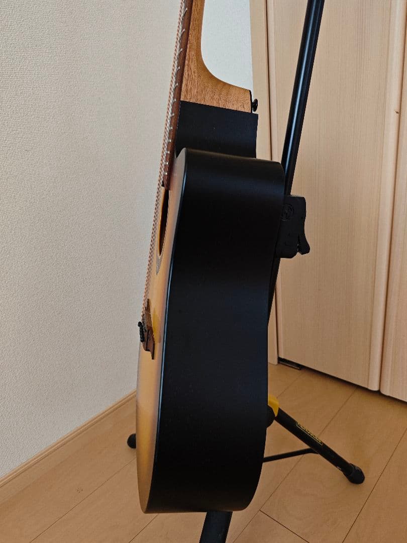 LAGギター T7ODCE-BRB エレアコ ハードケース付属 ※値下げ交渉可