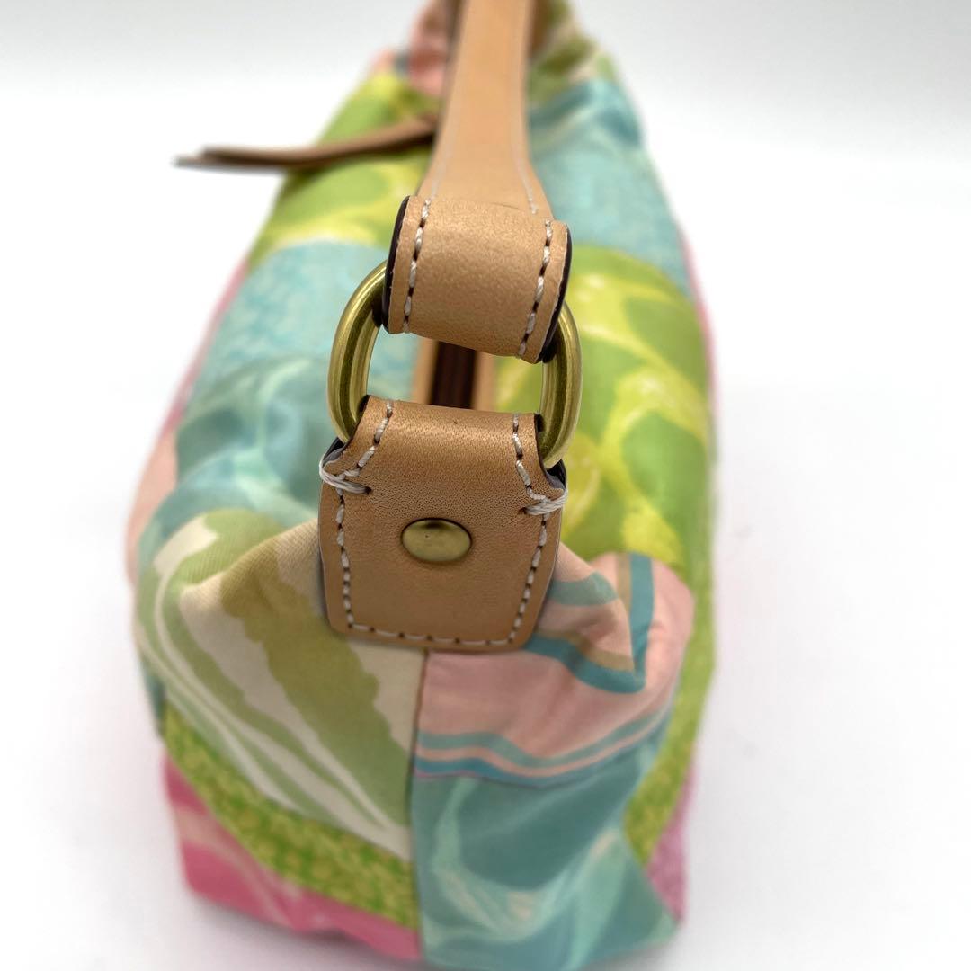 【美品】コーチ　ポーチ