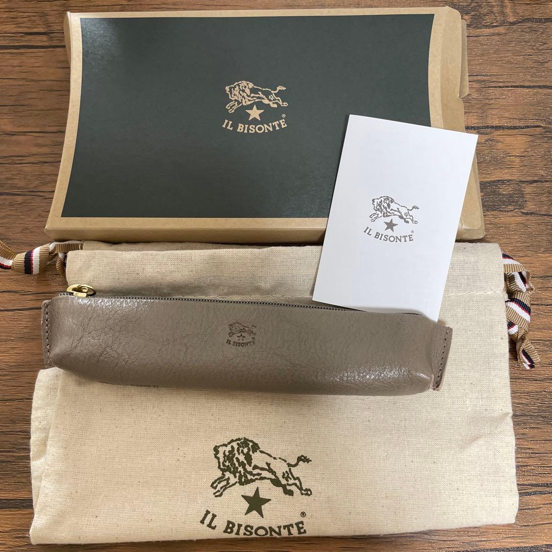【4月限定掲載】【新品】IL BISONTE 筆箱グレー（箱・巾着・保証書付き）
