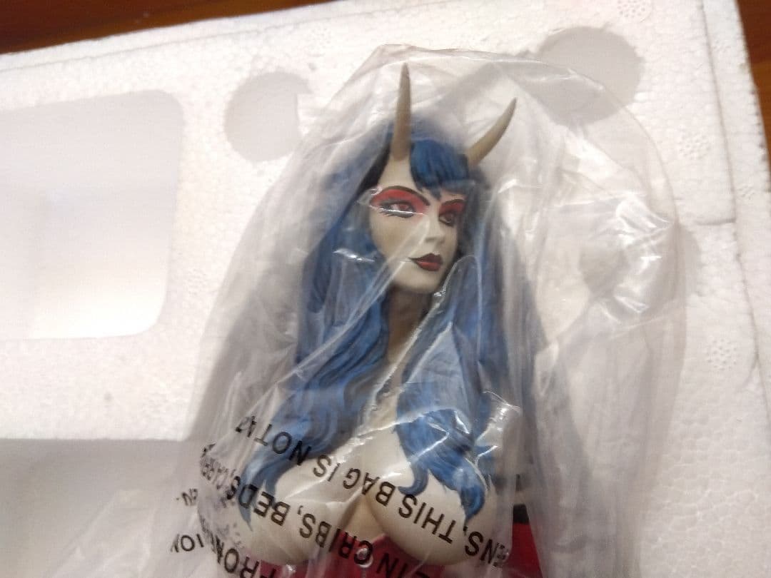 ●シンフルスージー スタチュー ジョセフマイケル ムーア アメコミ フィギュア