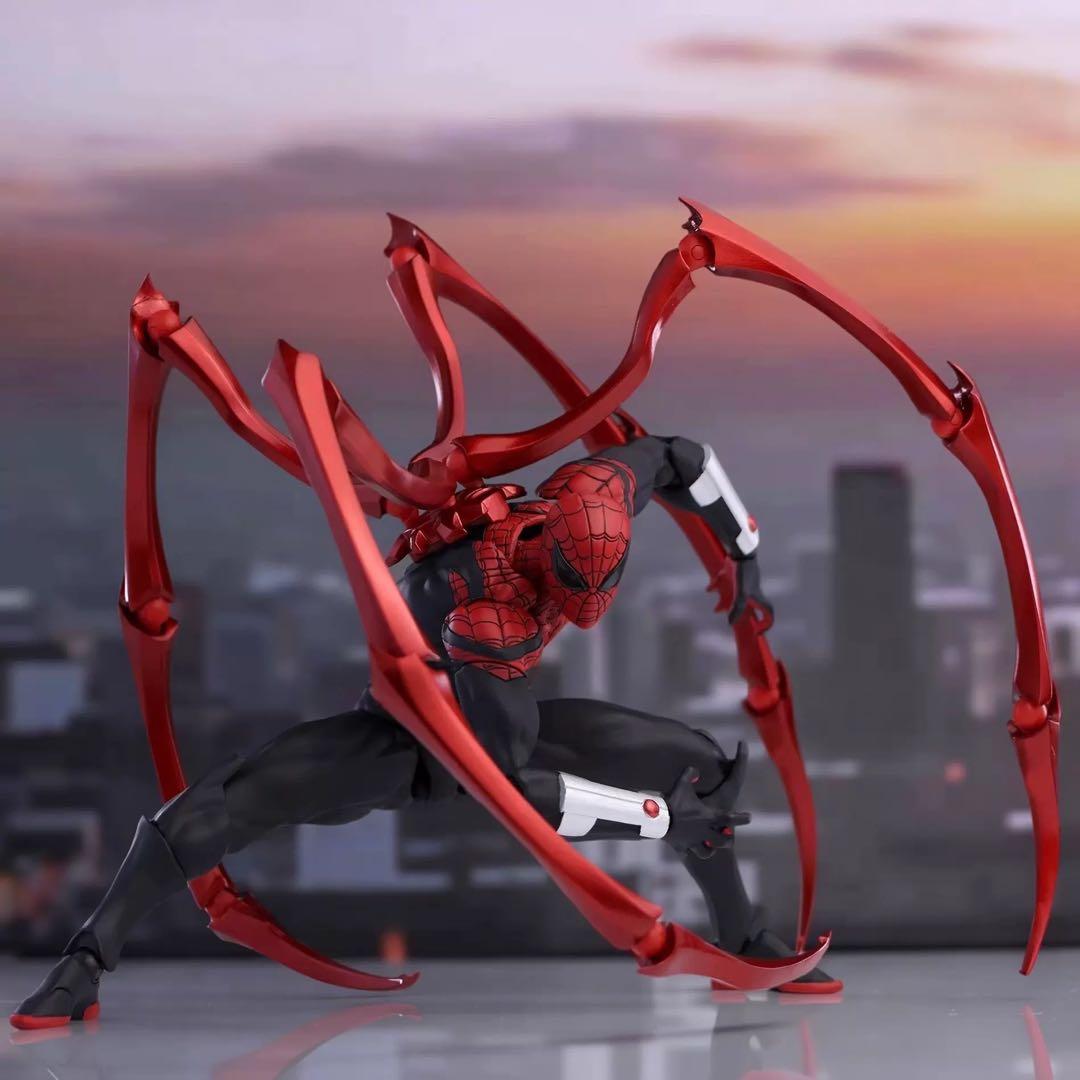 MESS TOYS製のスーペリア・スパイダーマン1/12スケール新しい未開封