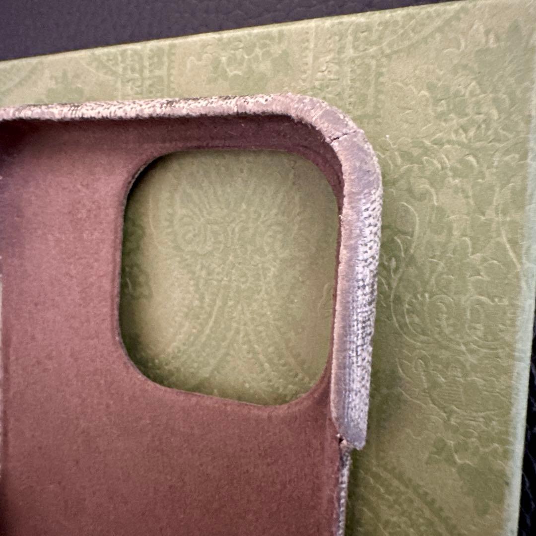 GUCCI グッチ　iPhone15proケース　GG スプリーム 付属品あり