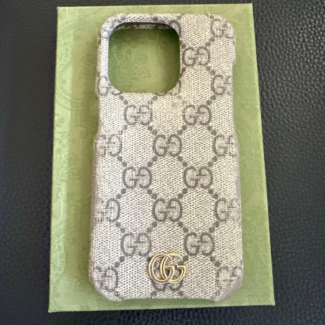 GUCCI グッチ　iPhone15proケース　GG スプリーム 付属品あり