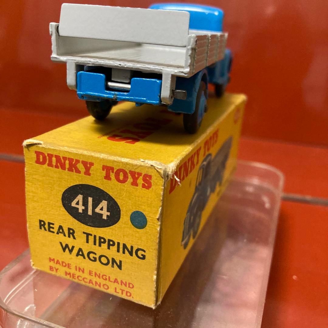 Dinky Toys 414 青いリアティッピングワゴン