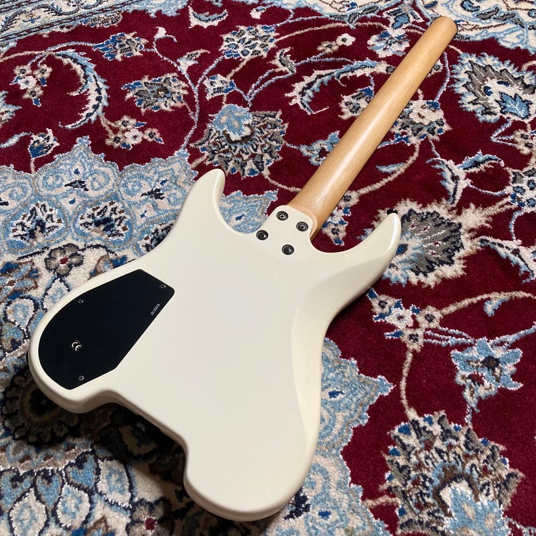 逸品　Spirit By Steinberger GU-Deluxe ホワイト