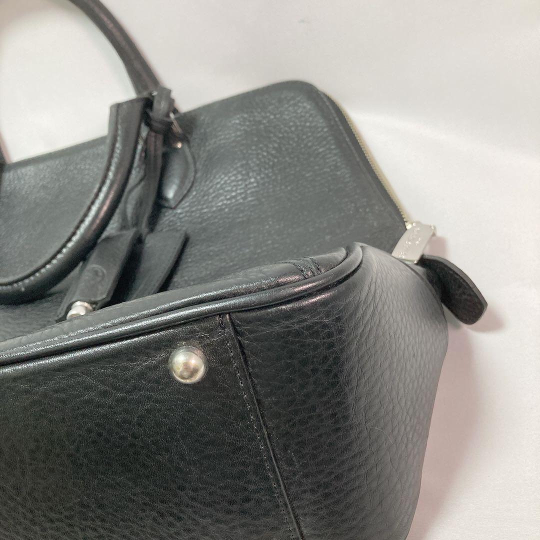 【美品】ペッレモルビダ Maiden Voyage ブガッティ ブリーフケース