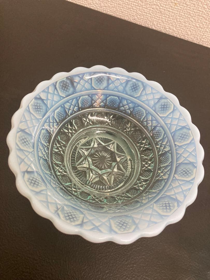 明治〜大正時代 色ガラス 乳白色 切子 彫刻 氷皿 ペア 2客