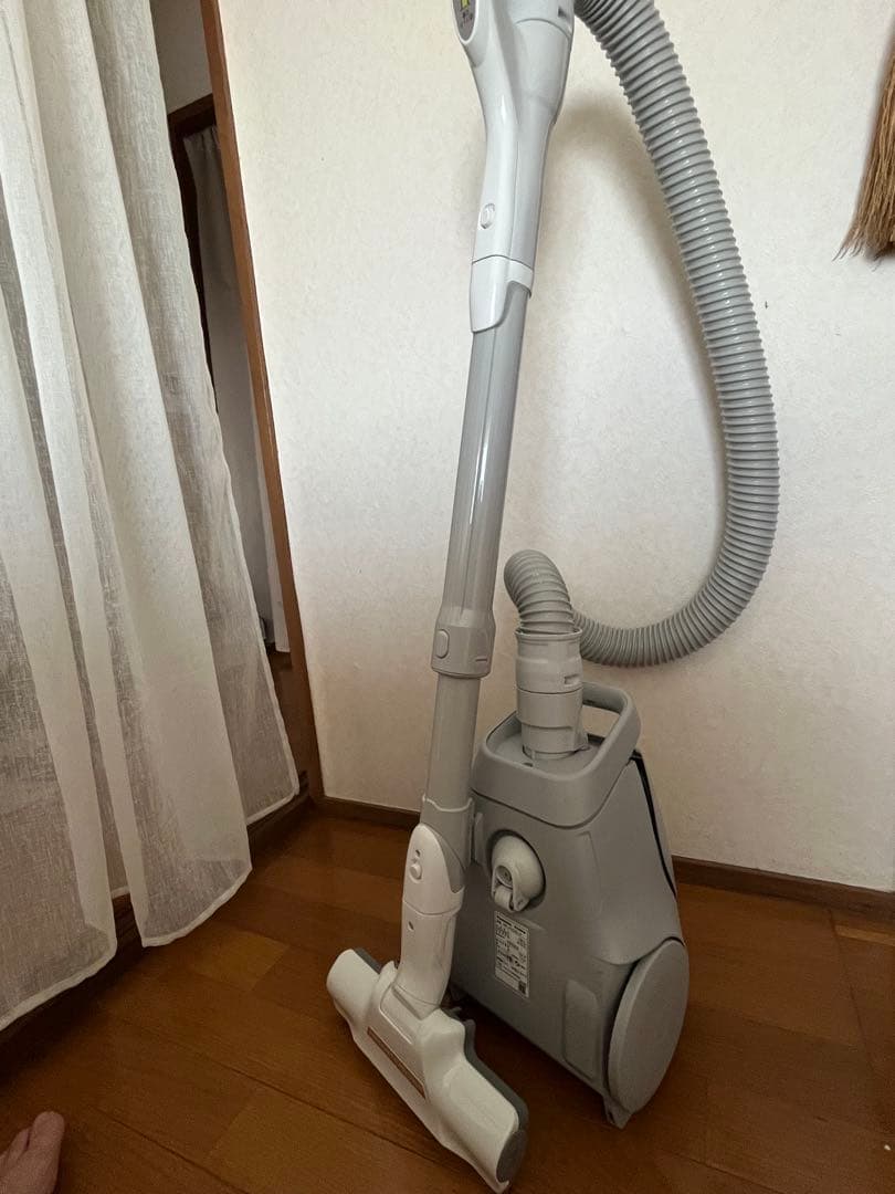 パナソニック 紙パック式掃除機 MC-PJ23A 2024年製