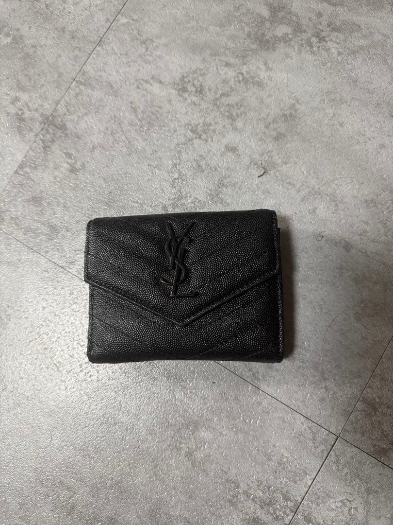 YSL ブラックレザー 三つ折り財布