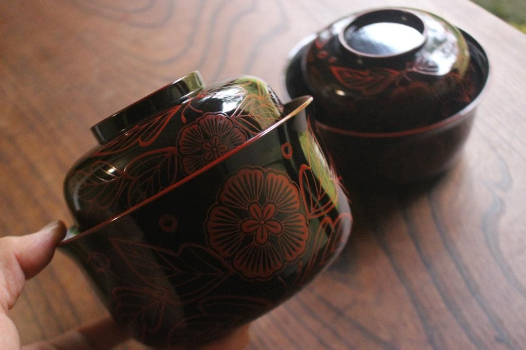 時代逸品！端正な爪朱黒漆に風情ある木芙蓉文の美しい吉野塗の四つ椀（検懐石道具京塗