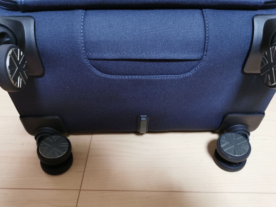 ミチコロンドン　スーツケース　新品、未使用