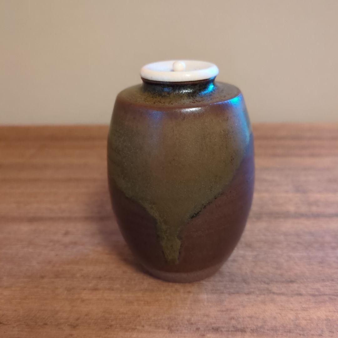 A 384 　　　 丹波肩衝茶入・信水窯　（新品未使用品）