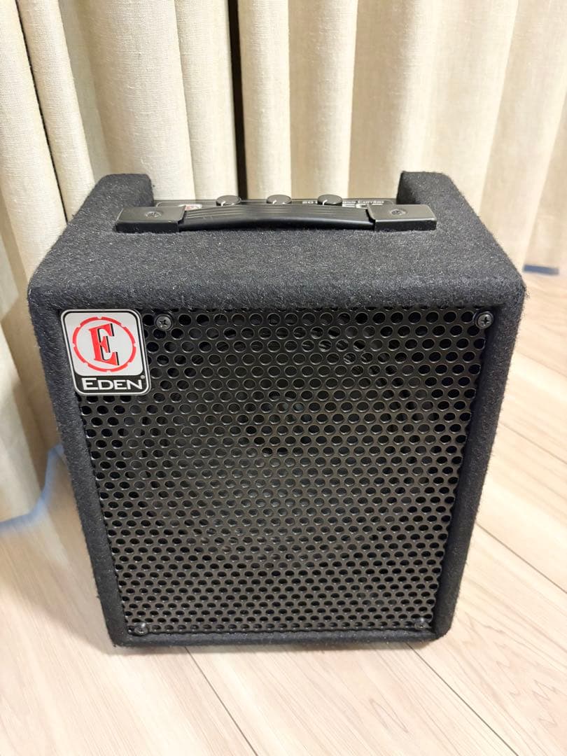 EDEN EC8 20Wベースアンプ