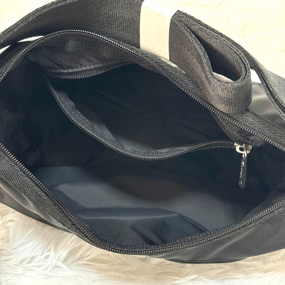 新品未使用 LeSportsac CLASSIC HOBO リサイクルドブラック