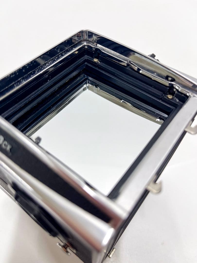 Hasselblad 503CX カメラボディとフィルムマガジンとストラップ