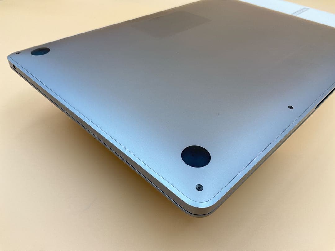 Macbook Pro 2020 13インチ M1 メモリ16GB 1TB