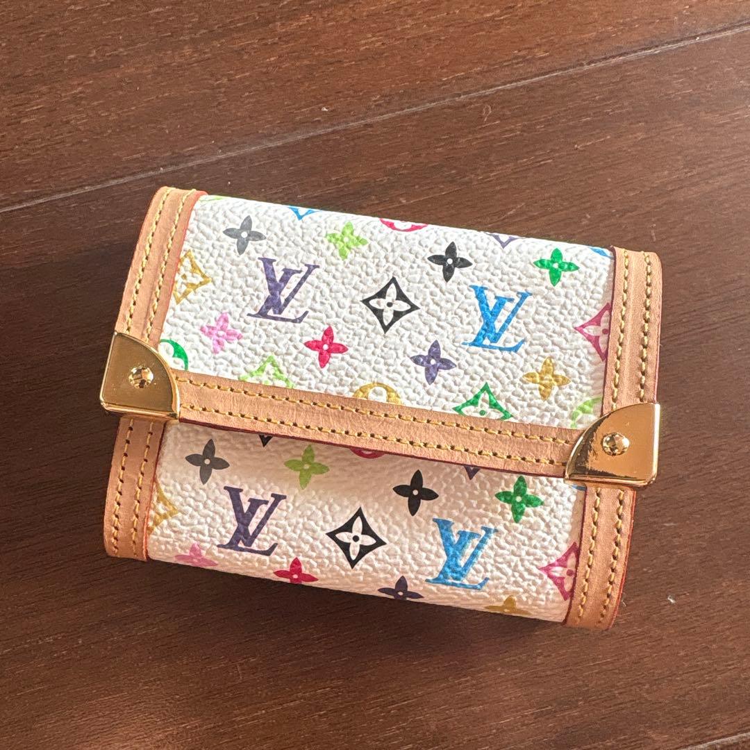 ルイヴィトン LOUIS VUITTON　小物入れ　財布