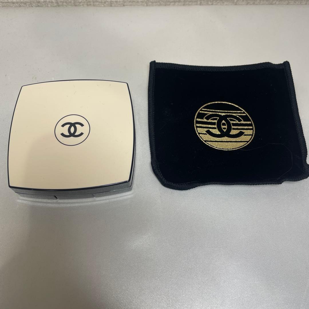 CHANELレベージュヘルシーゴールデングロウパウダー【新品】