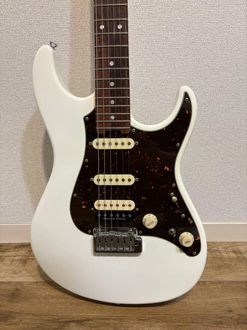 ESP Edwards E-SN-ALR ストラト　エレキギター