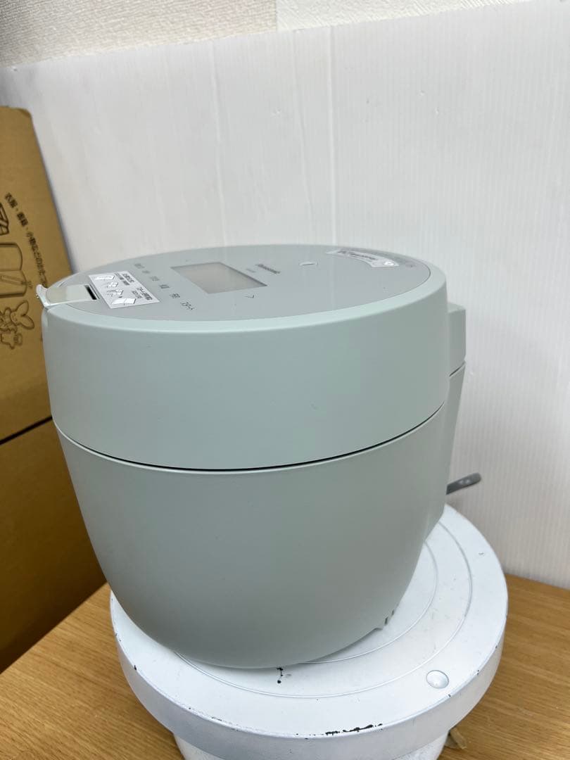 Panasonic 圧力IHジャー炊飯器 SR-R10A 2023年製 グリーン