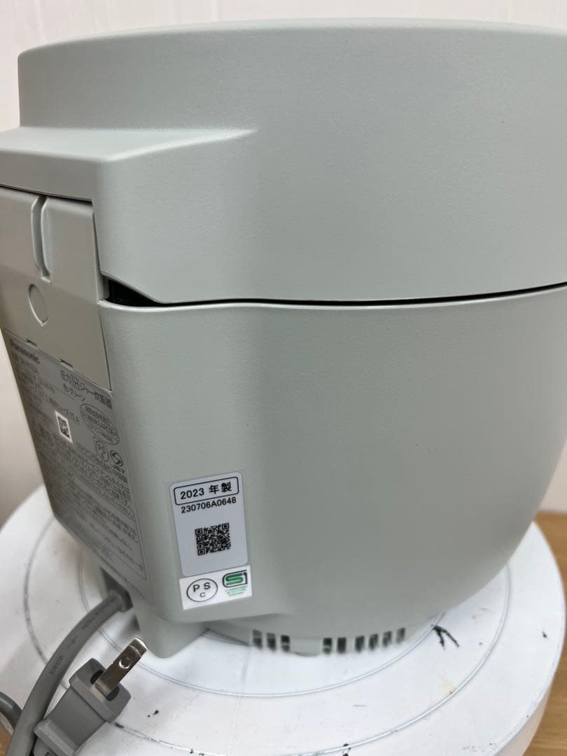 Panasonic 圧力IHジャー炊飯器 SR-R10A 2023年製 グリーン
