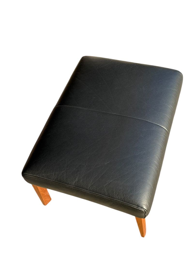 KZ007 カリモク　chitano レザー　オットマン　スツール黒　ブラック