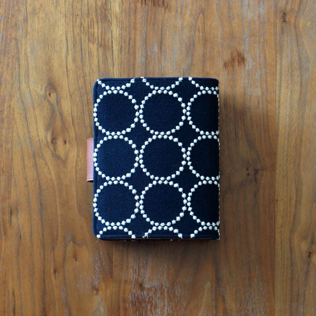 ミナペルホネン　タンバリンdopブラック　バイブルサイズシステム手帳