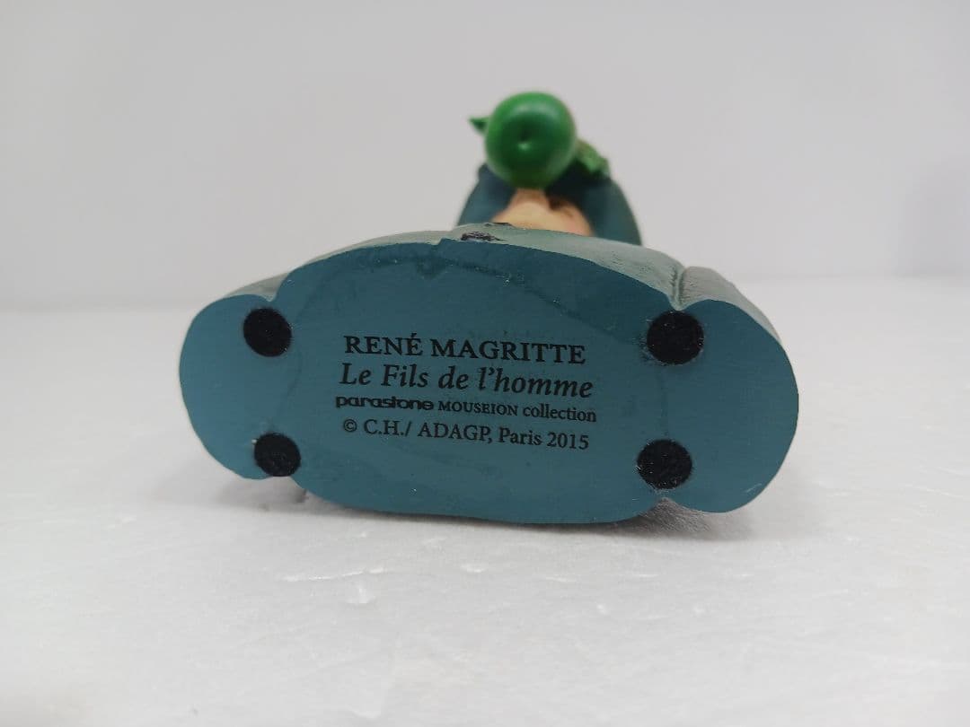 ポケットアート ルネ・マグリット スタチュー