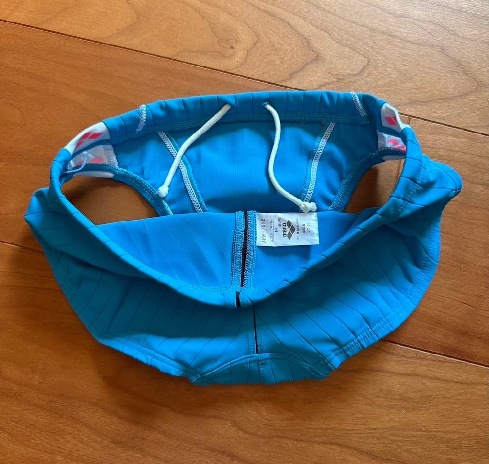 【美品】ARENA ダブルマット ARN-7020 M スカイブルー 競パン