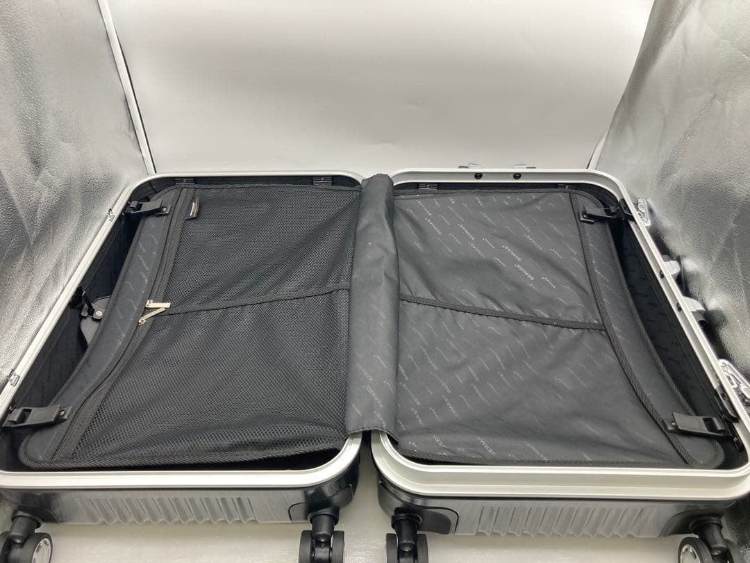 BERMAS　バーマス　スーツケース　鍵付き　キャリーケース