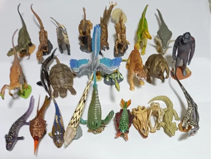 恐竜まとめ売り　チョコラザウルス　ダイノテイルズ　ダイノモデルス　ダイノワールド