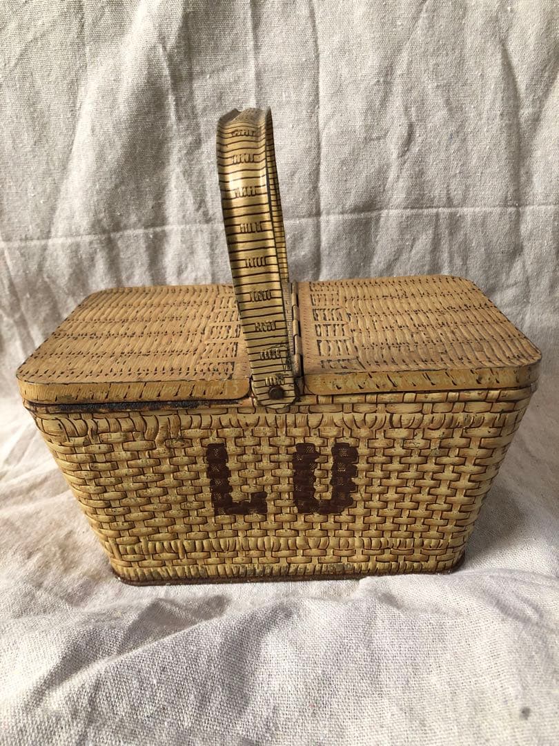 希少フランスアンティーク雑貨 LU ビスケット缶 バスケットブリキ缶パニエ