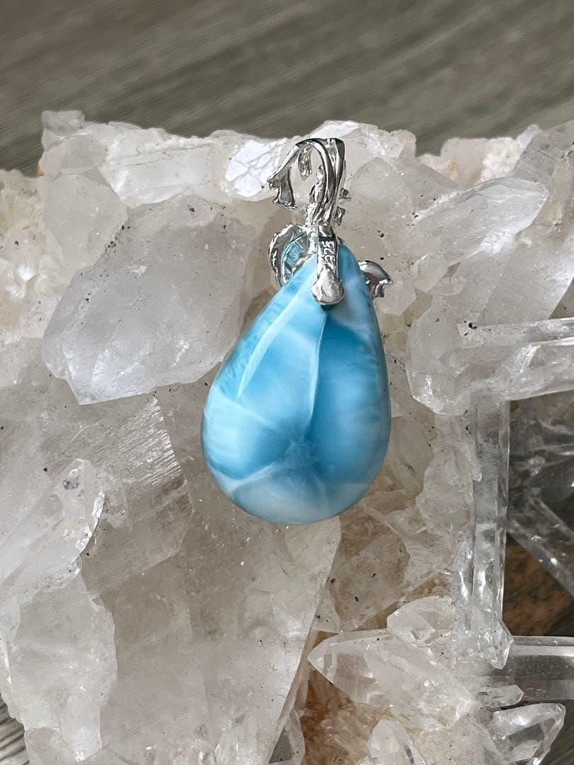 天然石☆高品質！ラリマーしずく型ペンダントトップ☆リーフバチカン&模様が美しい