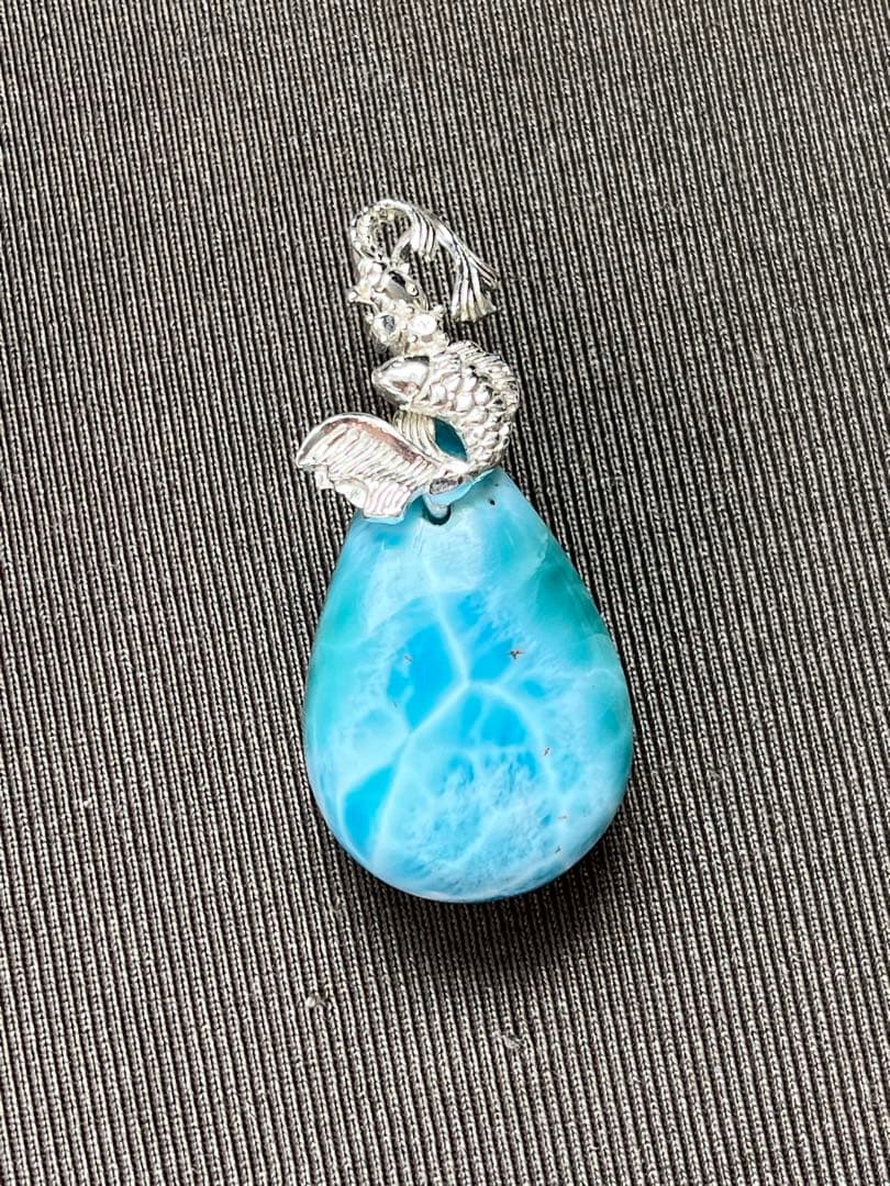 天然石☆高品質！ラリマーしずく型ペンダントトップ☆リーフバチカン&模様が美しい