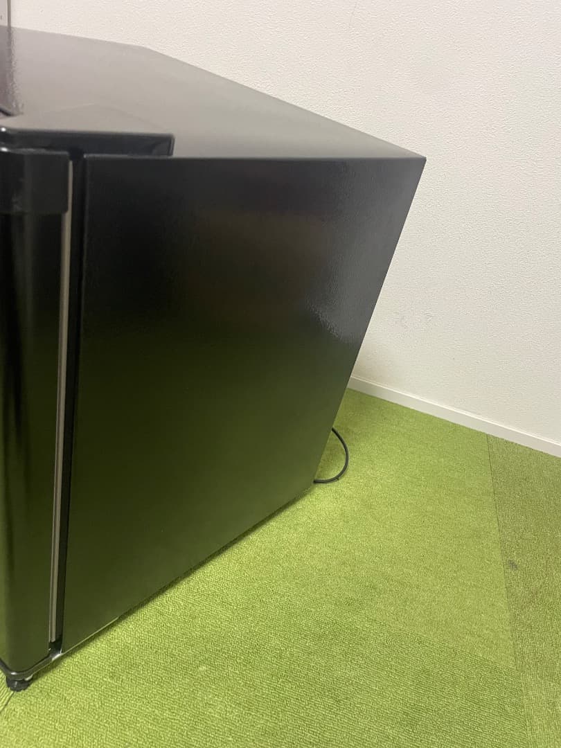 美品 冷蔵庫 2022年製 46Lブラック PRC-B051D-B