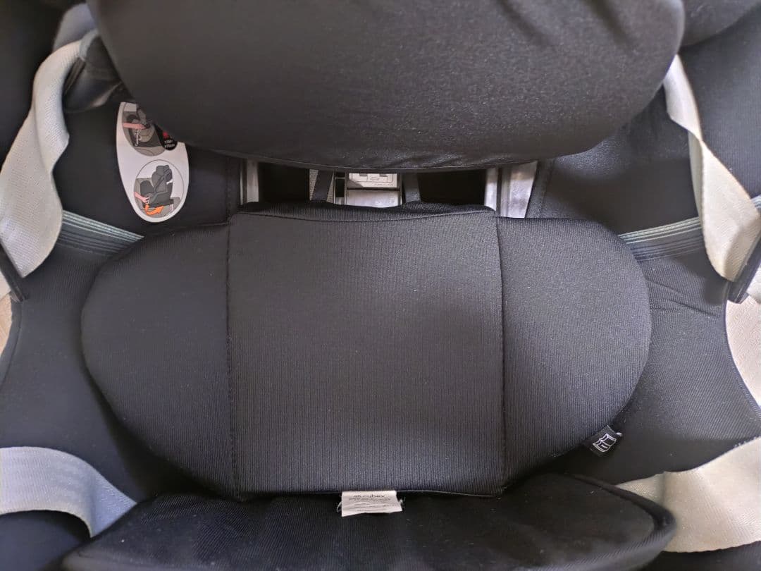 cybex SIRONA シローナ S i-Size ブラック isofix