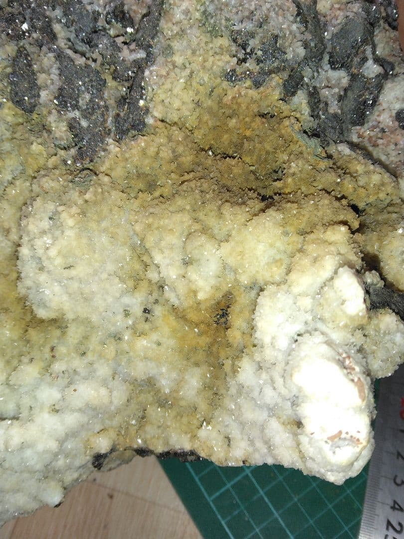 国産鉱物標本　亜鉛鉱？　大型標本