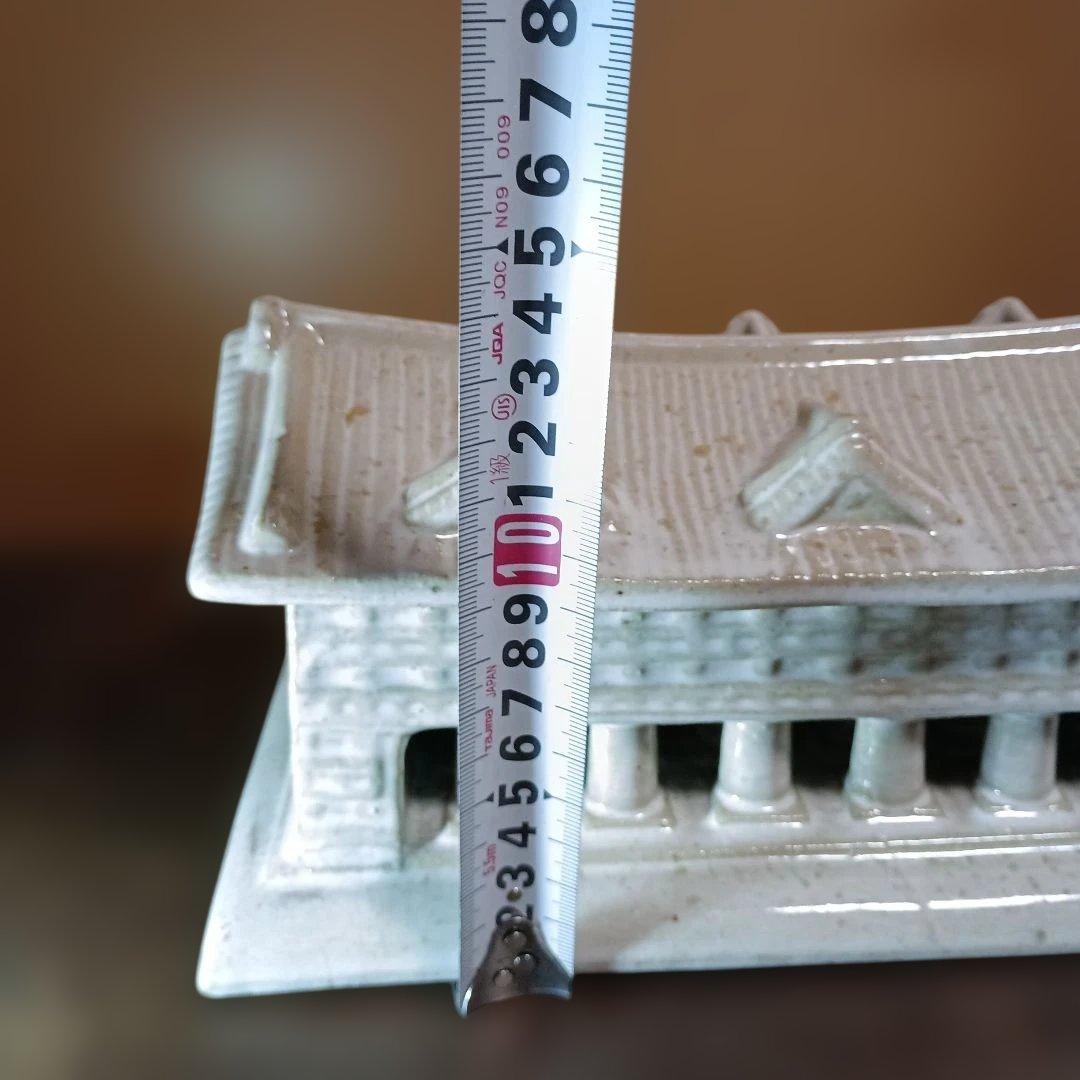 天理教教祖七十年祭記念 　昭和三十一年 　　陶器の建物模型