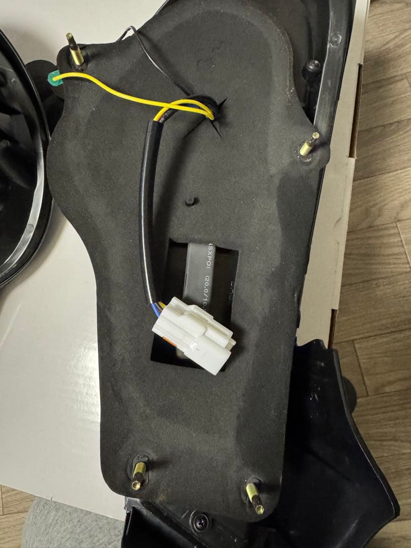 ヴァレンティ 86 テールランプ