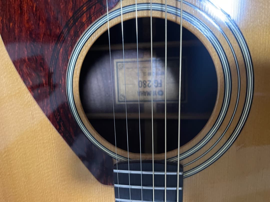 美品　FG-280 グリーンラベル　ステンレスフレット　ナット　サドル新品交換